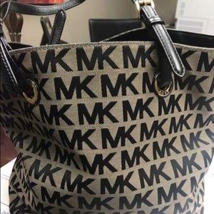MK Purse